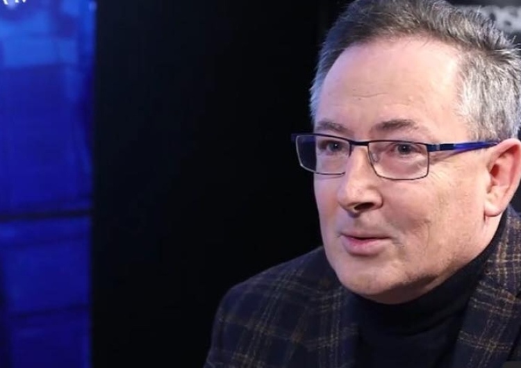 Bartłomiej Sienkiewicz do zagorzałych przeciwników Michnika: "Koniec Wersalu. Słuchajcie kundle..."