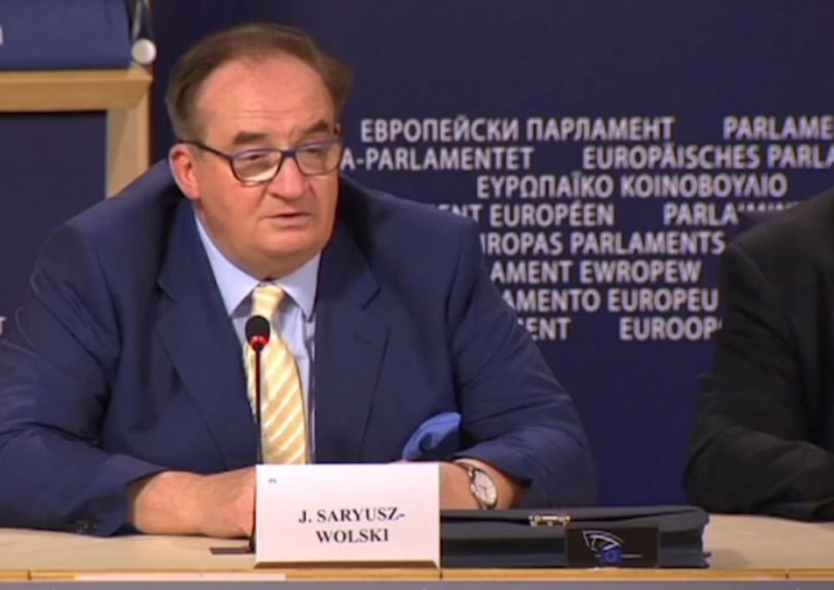  Saryusz-Wolski ostro: "KE wyzerowała swój kapitał polityczny w UE, wręcz jest na minusie, bowiem..."