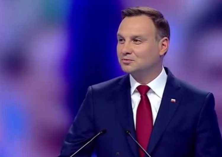 Prezydent: Proszę wszystkich nauczycieli, moich rodaków, żeby młodzież mogła spokojnie odbyć te egzaminy