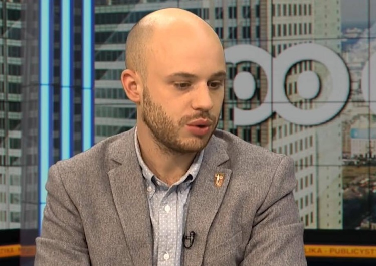 Śpiewak do Wielowieyskiej: "Gdyby rządziła PO Pani Red. byłaby w pierwszej linii walących w nauczycieli"