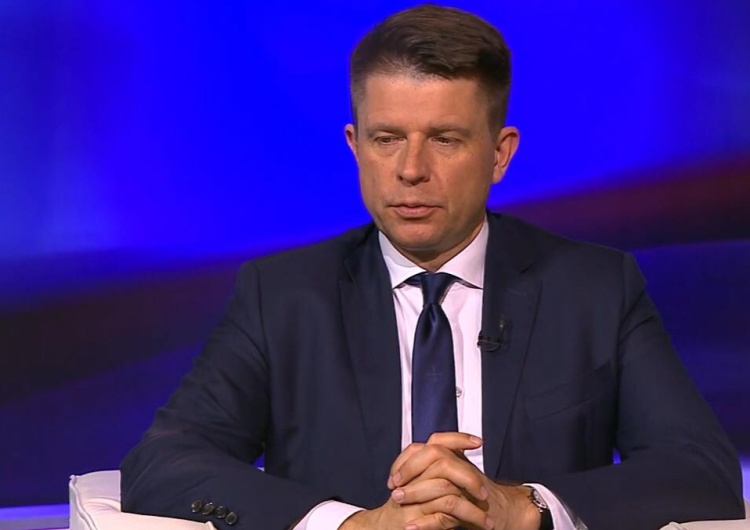 Ryszard Petru: "Brak euro w Polsce to Polexit". Internauta: "Wyluzuj - wszak to niedziela handlowa"