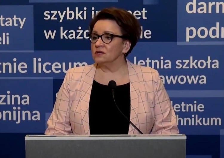  [video] Min. Zalewska: "Drodzy Maturzyści, matura już 6 maja. Przed Wami intensywny miesiąc"