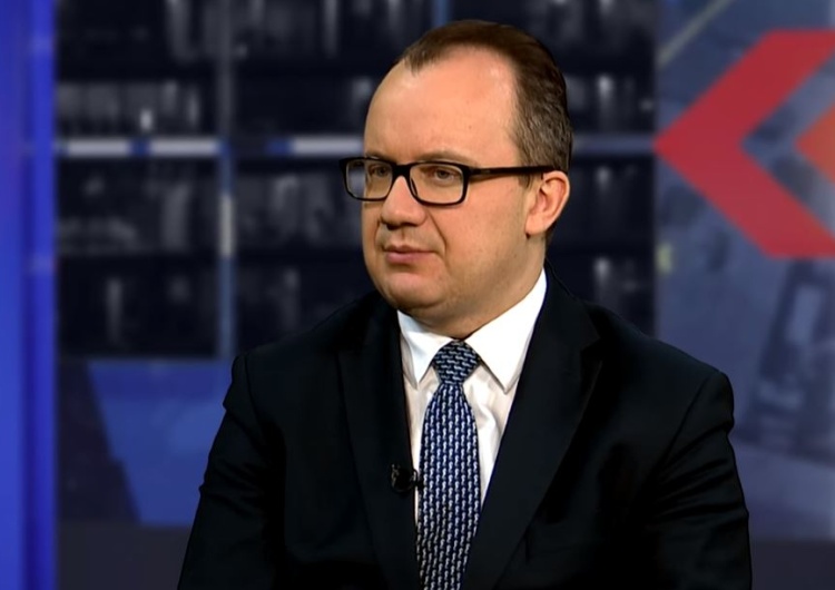 RPO Bodnar staje w obronie Biedronia: "Robercie, trzymaj się w trudnych chwilach". Internauci odpowiadają