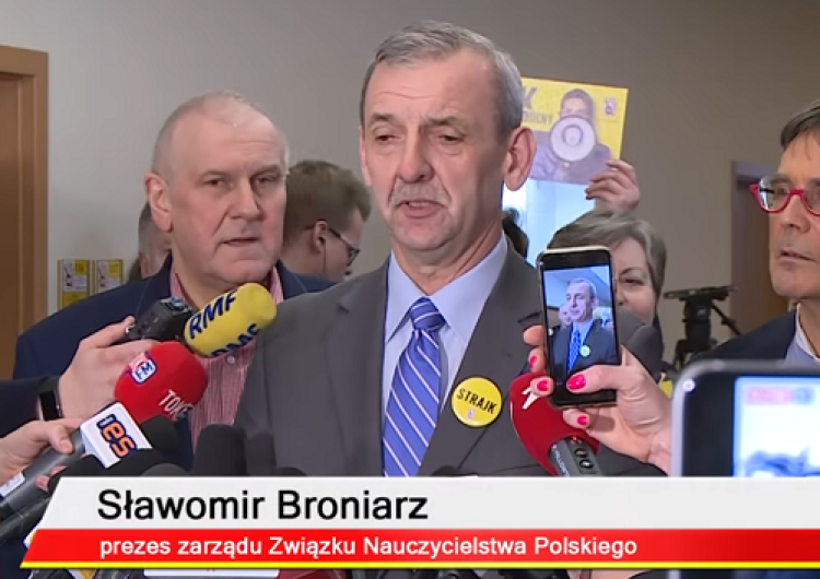 Dariusz Łaszyca: #StrajkNauczycieli traci impet