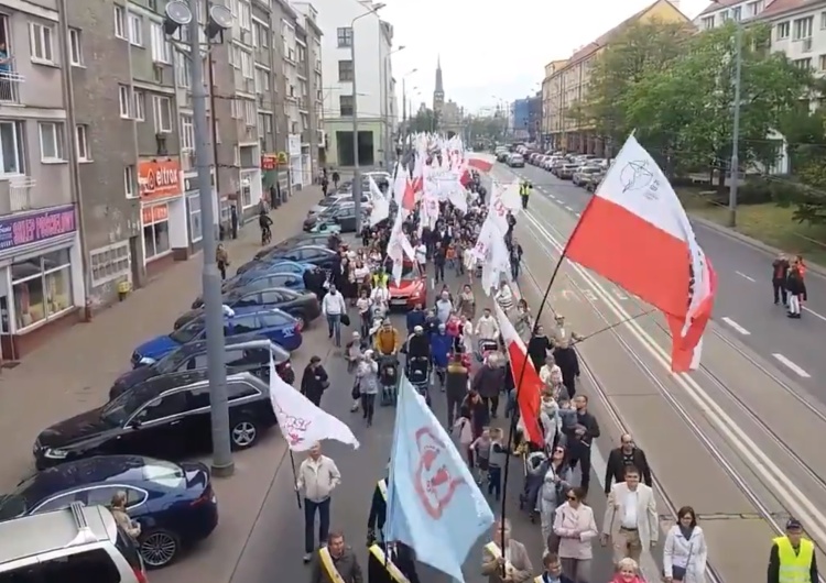  [video] W Szczecinie odbył się Marsz dla Życia. 18 tys. uczestników