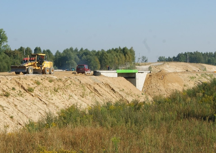 ilustracja GDDKiA zrywa umowy na autostrady i ekspresówki z włoskim gigantem. Ucierpią podwykonawcy?
