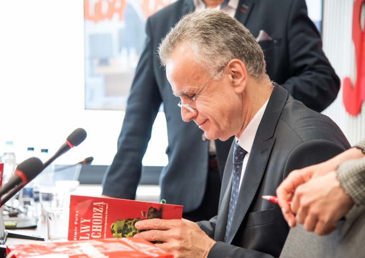 "Lwy Nadchodzą"! Jak "elity" przeszły od komunizmu sowieckiego do nowej ideologii lewicowej?