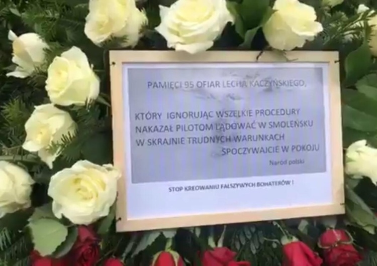  [video] Prywatne osoby udaremniły prowokację pod pomnikiem smoleńskim wymierzoną w Lecha Kaczyńskiego