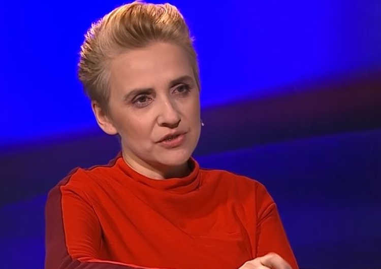 "Jest pani skończona", "Wstyd i kompromitacja". JSW w ogniu krytyki po oddaniu swych pupili do schroniska