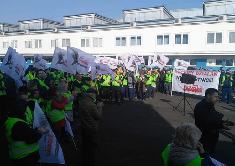 Strajk ostrzegawczy w Airbus Poland SA Strajk w Airbus Poland S.A.