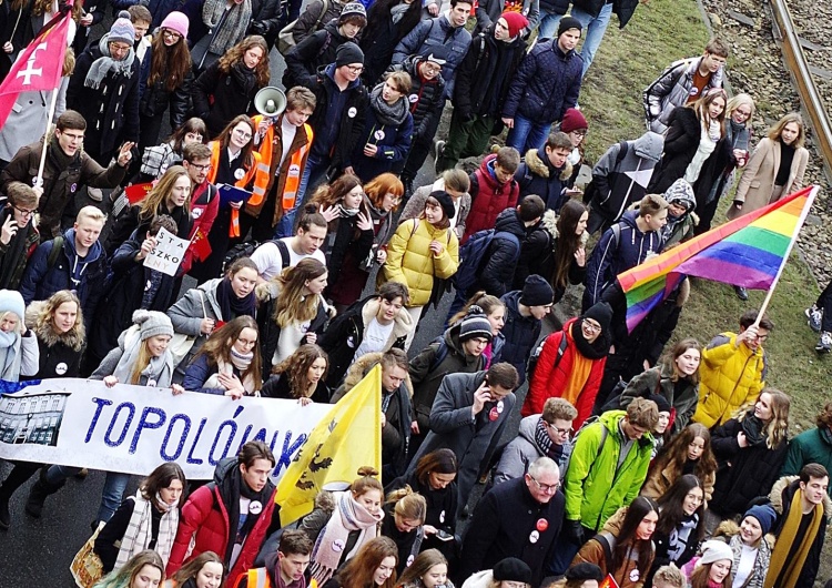 Marek Lewandowski: LGBT i konkubinaty są groźne dla społeczeństwa, i nie wolno ich wspierać