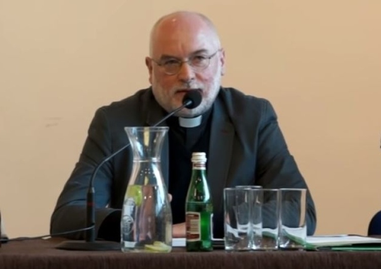 Ks. prof. Dariusz Kowalczyk: "Stuhr nie ogarnia rozumem wyborów. No, jak ktoś żyje w matriksie..."