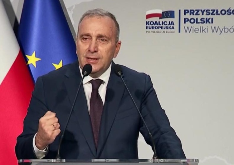 Schetyna: Donald Tusk jest nietuzinkowym politykiem. Jego zaangażowanie na pewno pomogło