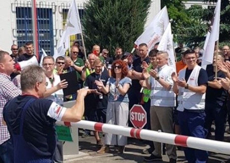  List Piotra Dudy do strajkujących w Airbus Poland: I tak wygramy!