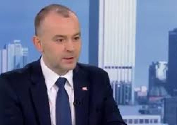 Min. Mucha: Tusk skupił się na opozycji w Polsce, bo europejskie problemy już rozwiązał
