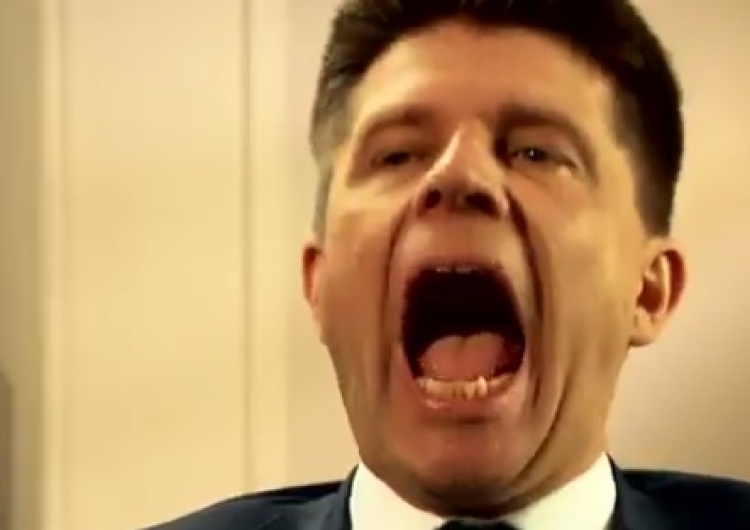 Cały Petru. Chciał udowodnić, że na wolnych niedzielach zyskują niemieckie sklepy, a tam... zamkniete
