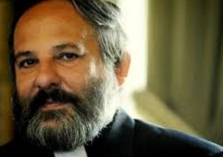 Ks. Isakowicz-Zaleski do kapitana repr. Izraela: "Chce się odegrać za Holocaust? Niech wygra z Niemcami"