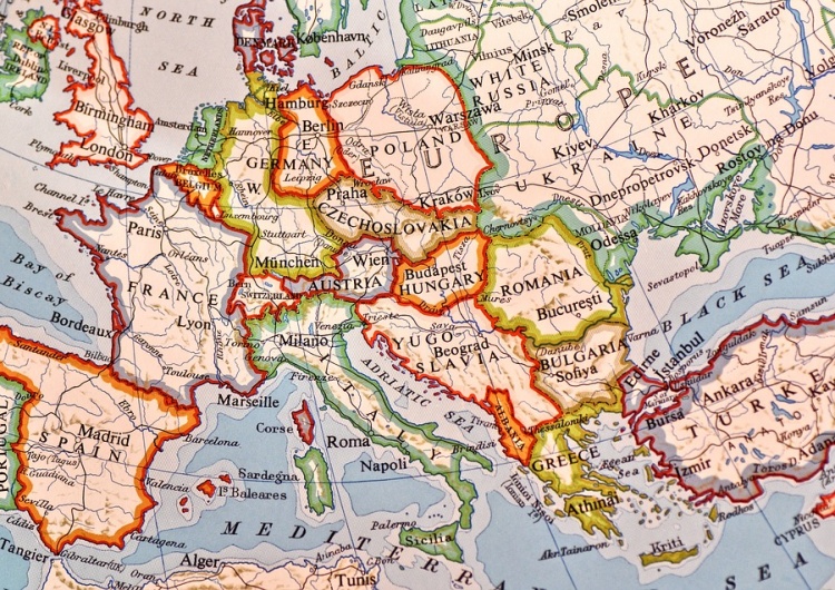 Rozszerzenie UE? Oświadczenie ministrów spraw zagranicznych wzywające UE do negocjacji akcesyjnej z...