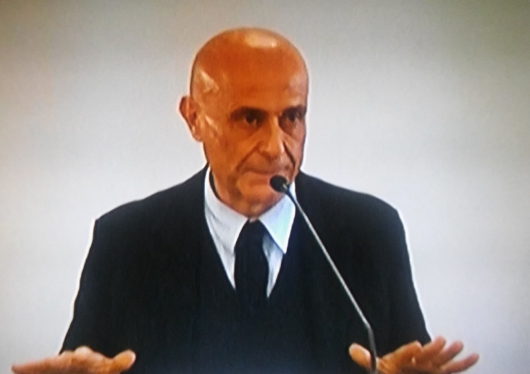  Konferencja Marco Minniti MSW Włoch: Zamachowiec z Berlina, który zabił Łukasza Urbana, zastrzelony