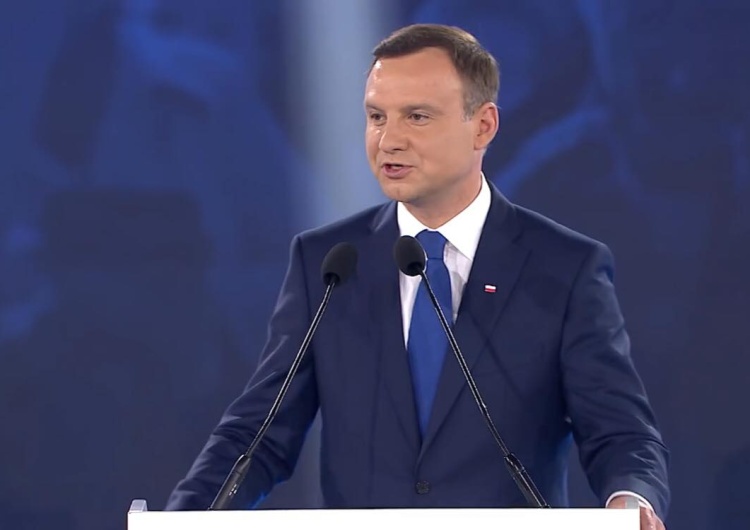  Newsweek: "Andrzej Duda w Białym Domu. Czym jest wizyta czwartej kategorii?"