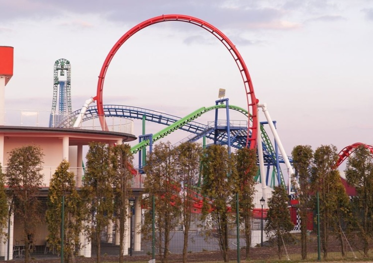  Piorun uderzył w Energylandii. Trzy osoby są ranne