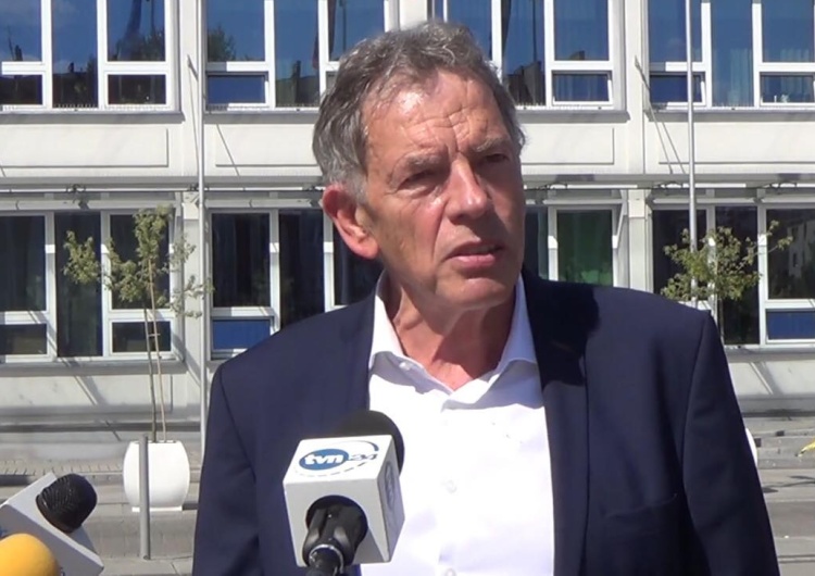 Z opóźnieniem, ale jest! Dariusz Rosati znalazł amerykańskie uchybienie wobec prezydenta Dudy