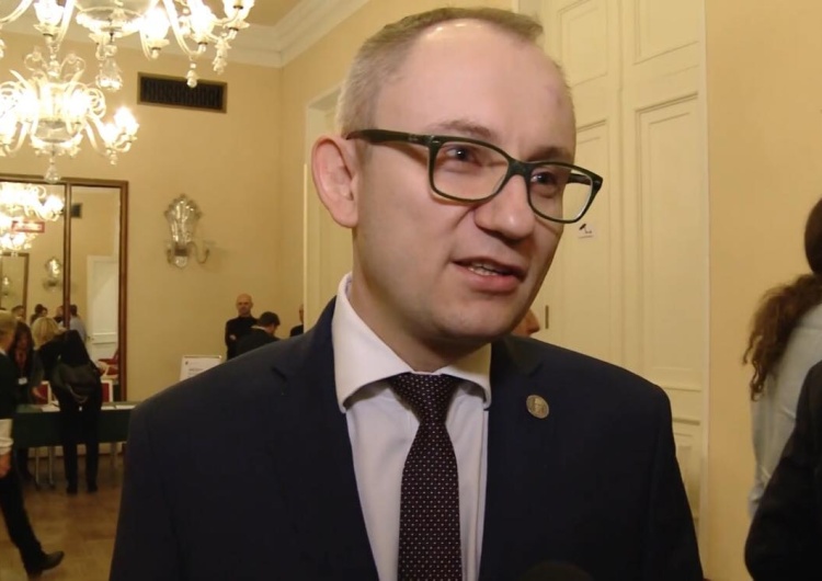 Poboży: "Na miejscu PO, zamiast szukać kogo jeszcze dokleić do egzotycznej koalicji, żeby zbliżyć się..."