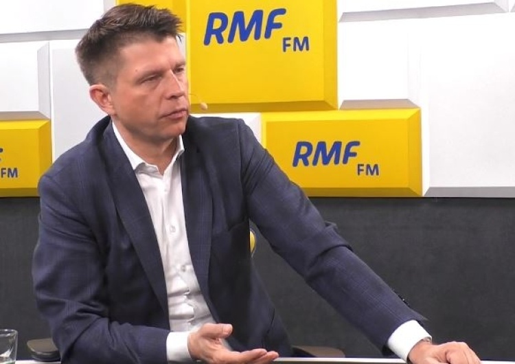 "Skończyło się rumakowanie "polskiego Kennedy'ego"!". Internauci komentują odejście Petru z polityki