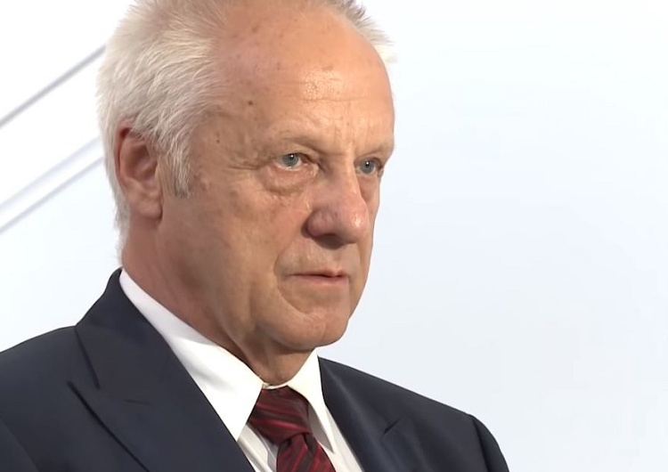 Niesiołowski odchodzi z polityki. „Mam 75 lat, nie będę się wygłupiał”
