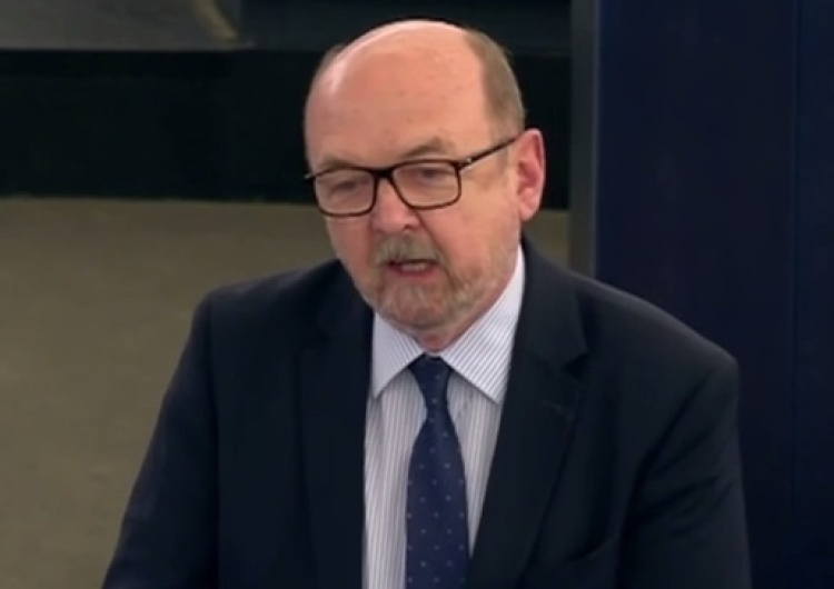 Prof. Legutko mocno w PE nt. Timmermansa: „Silni mężowie Europy…”
