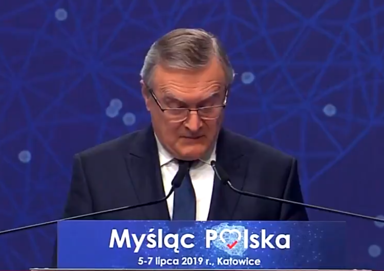  Prof. Gliński na konwencji PiS: Najważniejsza jest wiara w możliwości człowieka i miłość Boga