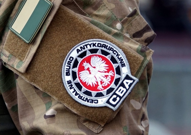  CBA: Zatrzymano 8 osób. 50 mln zł szkody w mieniu banku, próba wyłudzenia 23 mln zł podatku VAT
