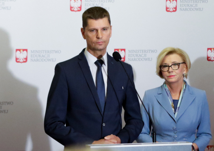 Minister Piontkowski: Przygotowaliśmy o ponad 100 tys. miejsc w szkołach więcej niż jest na to zapotrzebo