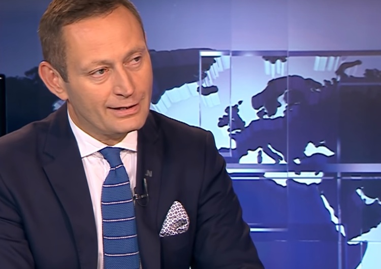 "Strefa wolna od LGBT". Rabiej atakuje PiS i biskupów