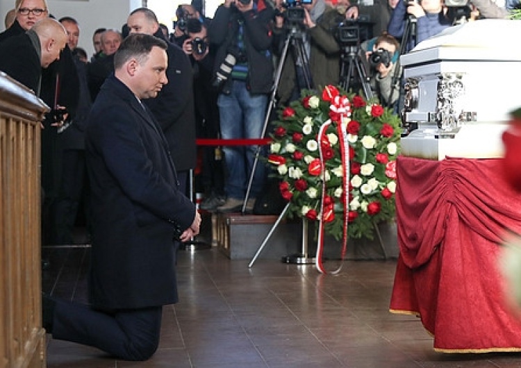  Prezydent na pogrzebie Łukasza Urbana, kierowcy ciężarówki, który zginął w zamachu w Berlinie