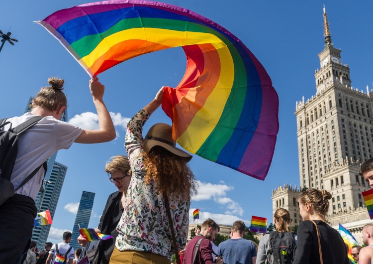 Noizz LGBT ruga podczas marszu Koalicję Obywatelską