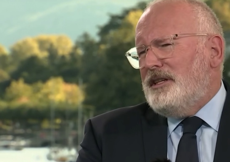 "Mamy czas na równe prawa" napisał po polsku Frans Timmermans. Internauci byli bezlitośni