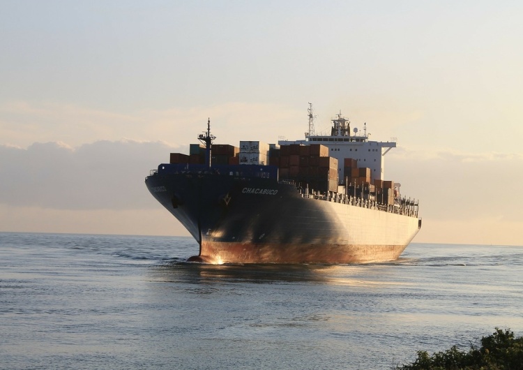 Zbigniew Kuźmiuk: Gaz LNG z USA o 1/3 tańszy od gazu rosyjskiego