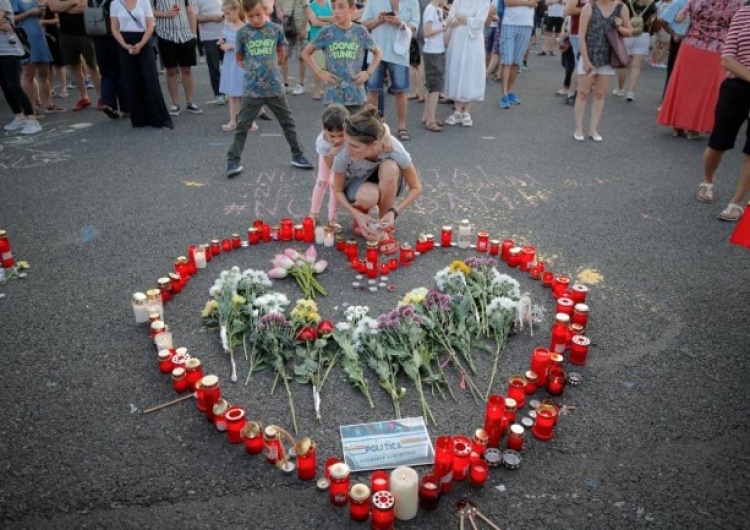 AP Szef rumuńskiego MSW rezygnuje po śmierci nastolatek