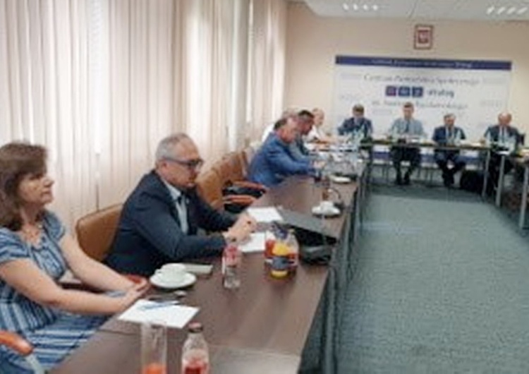 300 zł dodatku za wychowawstwo również dla wychowawców przedszkolnych