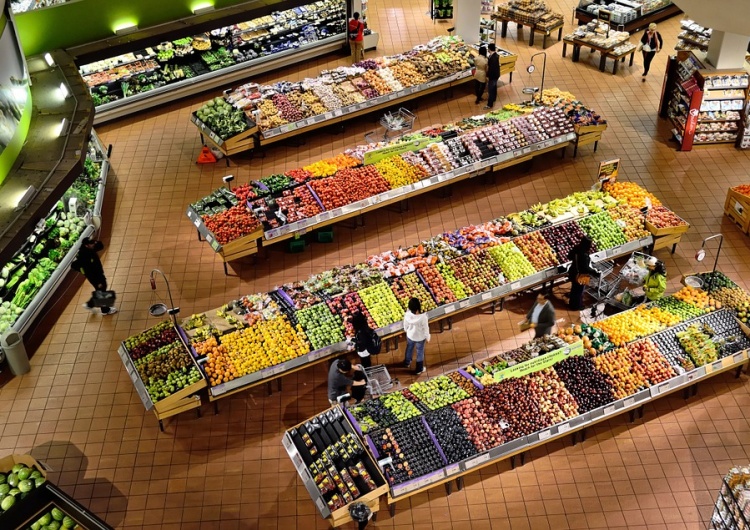  Dlaczego Tesco zamyka sklepy w Europie? Według członka KOD-u to wina PiS-u i wolnych niedziel