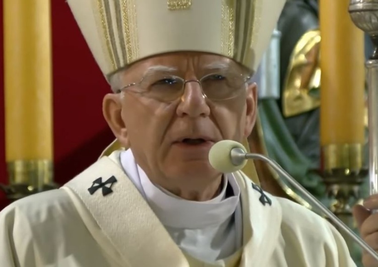 "Te ataki są niebywałe" List przewodniczącego episkopatu Węgier ze wsparciem dla abp. Jędraszewskiego