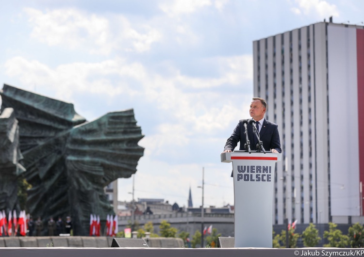 Prezydent podczas Defilady: Co nam obca przemoc wzięła, szablą odbierzemy