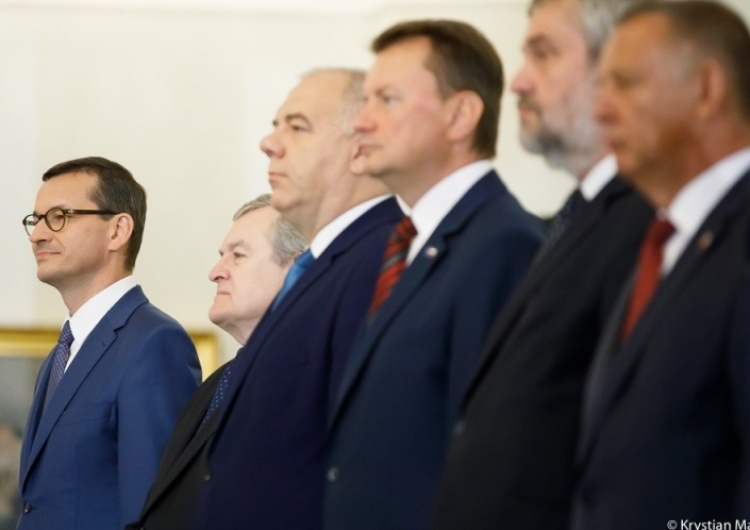  [sondaż] Kto powinien zostać premierem po wyborach? Polacy nie mają wątpliwości