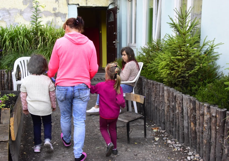 Fakt uderza w samotne matki z Białołęki. Stowarzyszenie "Wspólnymi siłami": Sprostowanie albo sąd