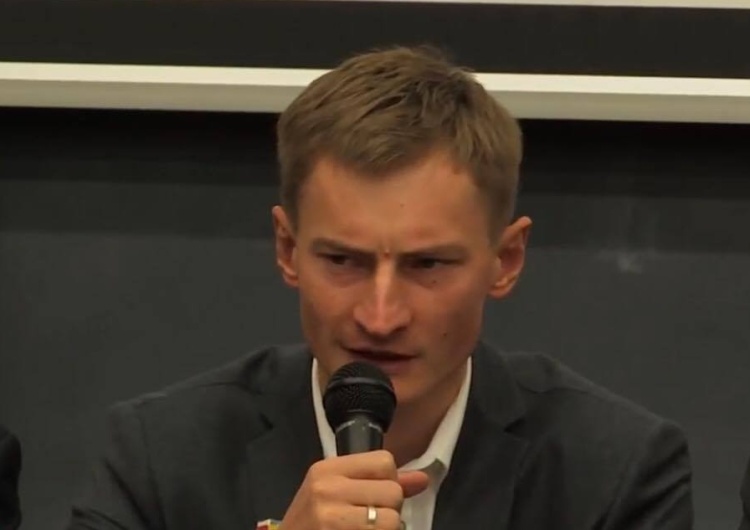Bartosz Kramek obraża prezydenta, premiera, Jarosława Kaczyńskiego... Internauci: "Gawarit Moskwa"