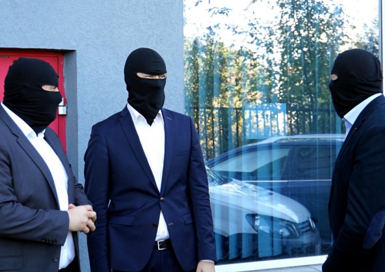 Kłopoty Brejzy? Od rana przeszukania CBA w 30 miejscach