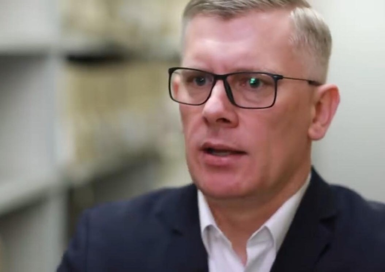 Cenckiewicz o Nitrasie: "Obrońca sądów przybył na proces bez dowodu osobistego! I ręki mi nie podał"