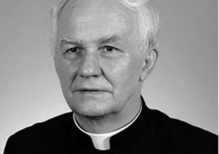 Ostatnie pożegnanie księdza Władysława Drewniaka, kapelana NSZZ "Solidarność"