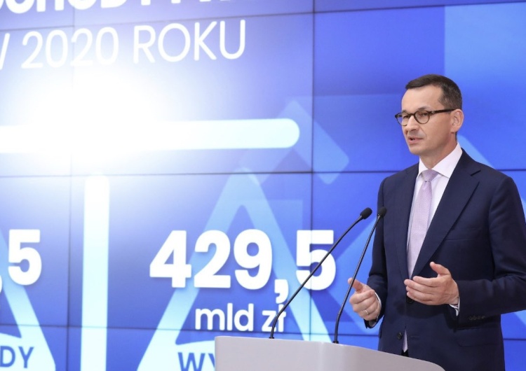 Premier: "To pierwszy budżet bez deficytu od początku transformacji". Od 1 października obniżka PIT